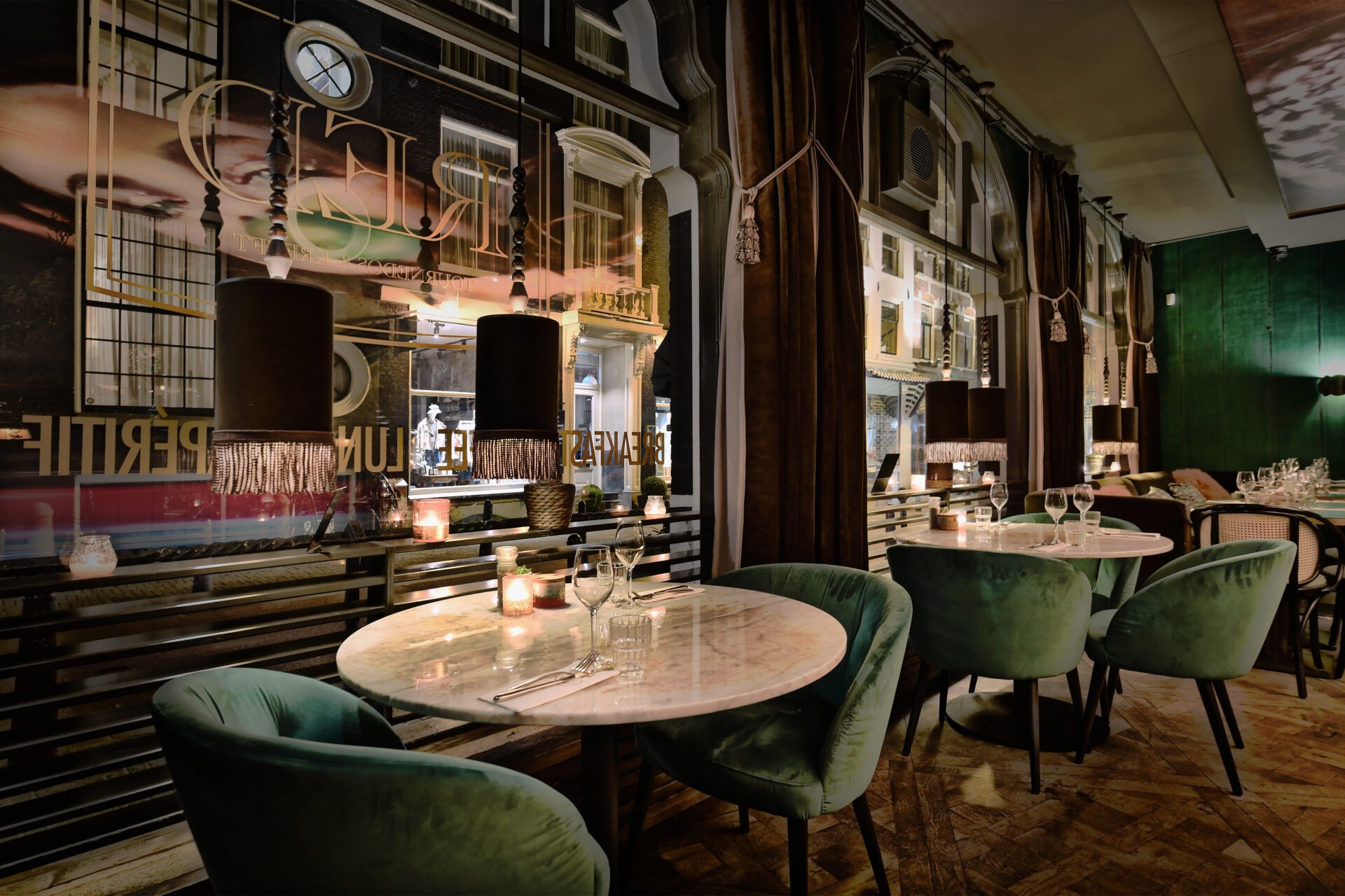 Restaurant Red
